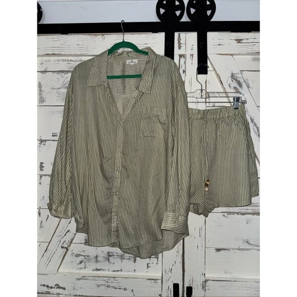 Turks & Caicos Designer 2pc Set Top & Shorts Beach Cruise Green And Beige Stripe - Picture 2 of 9